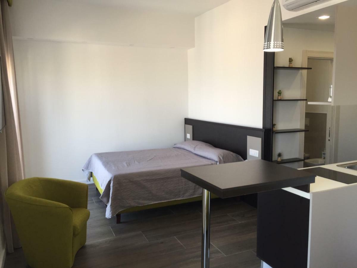 Appartement Residenza Garibaldi à Naples Extérieur photo